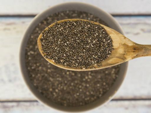 Leckere Rezepte mit Chia Samen: ein Löffel Chia Samen täglich helfen beim Abnehmen, für Fitness, Gesundheit, Konzentration und Wohlbefinden.
